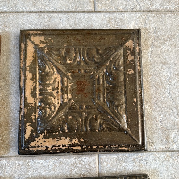 Metal Distressed Square Wall Decor! - Picture 4 of 7